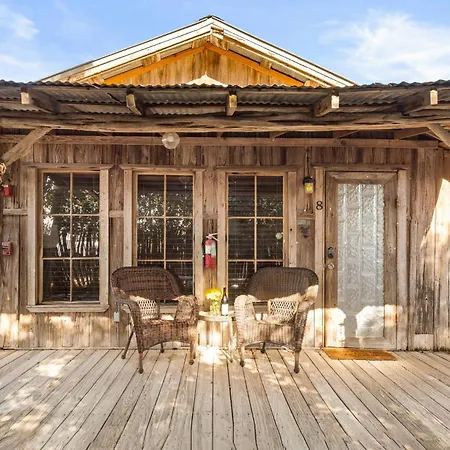#8 The Cabin At Garrison In Gruene